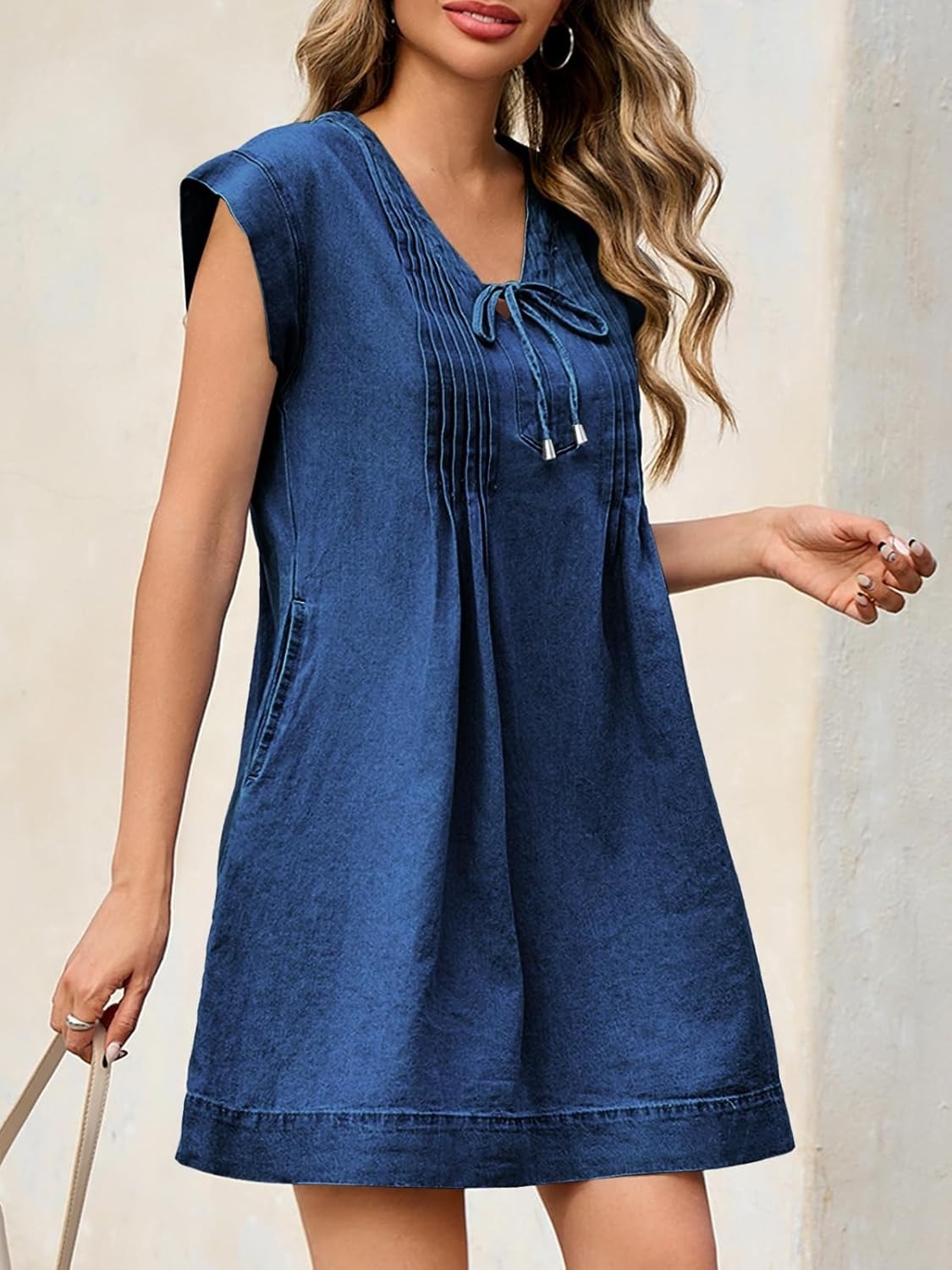 ✨Women's V-neck Pleated Denim Dress With Pockets(Buy 2 Free Shipping)