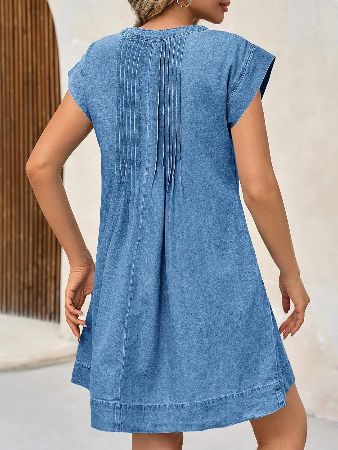 ✨Women's V-neck Pleated Denim Dress With Pockets(Buy 2 Free Shipping)