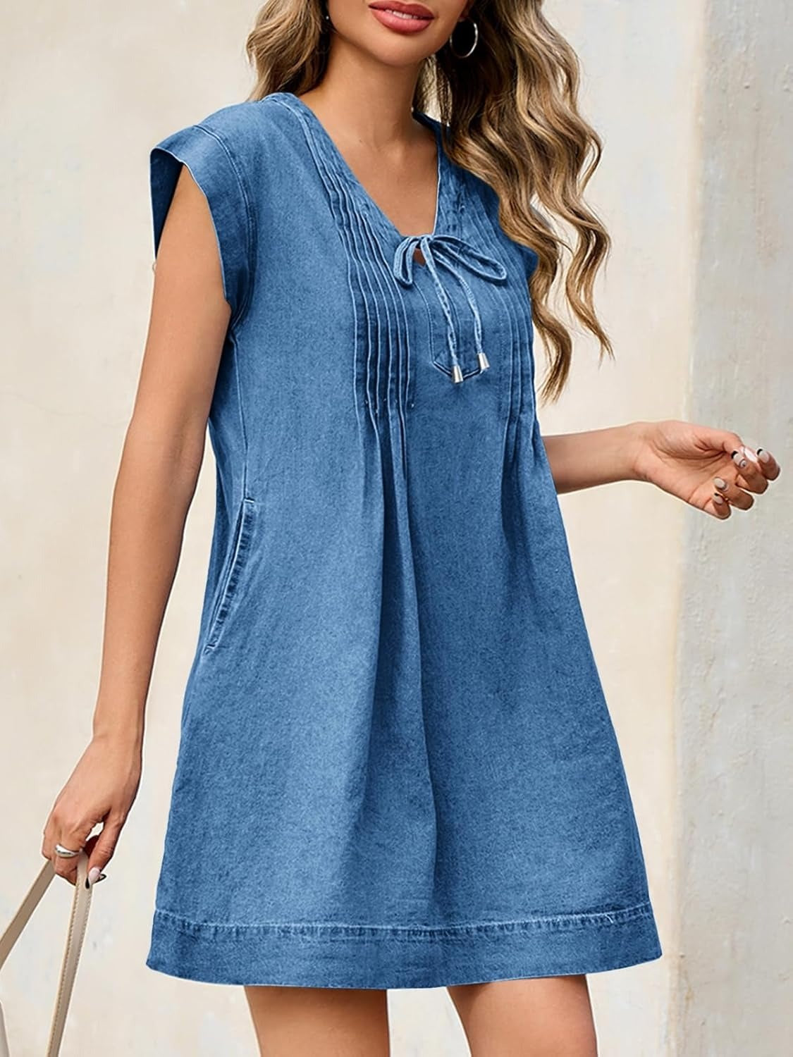 ✨Women's V-neck Pleated Denim Dress With Pockets(Buy 2 Free Shipping)